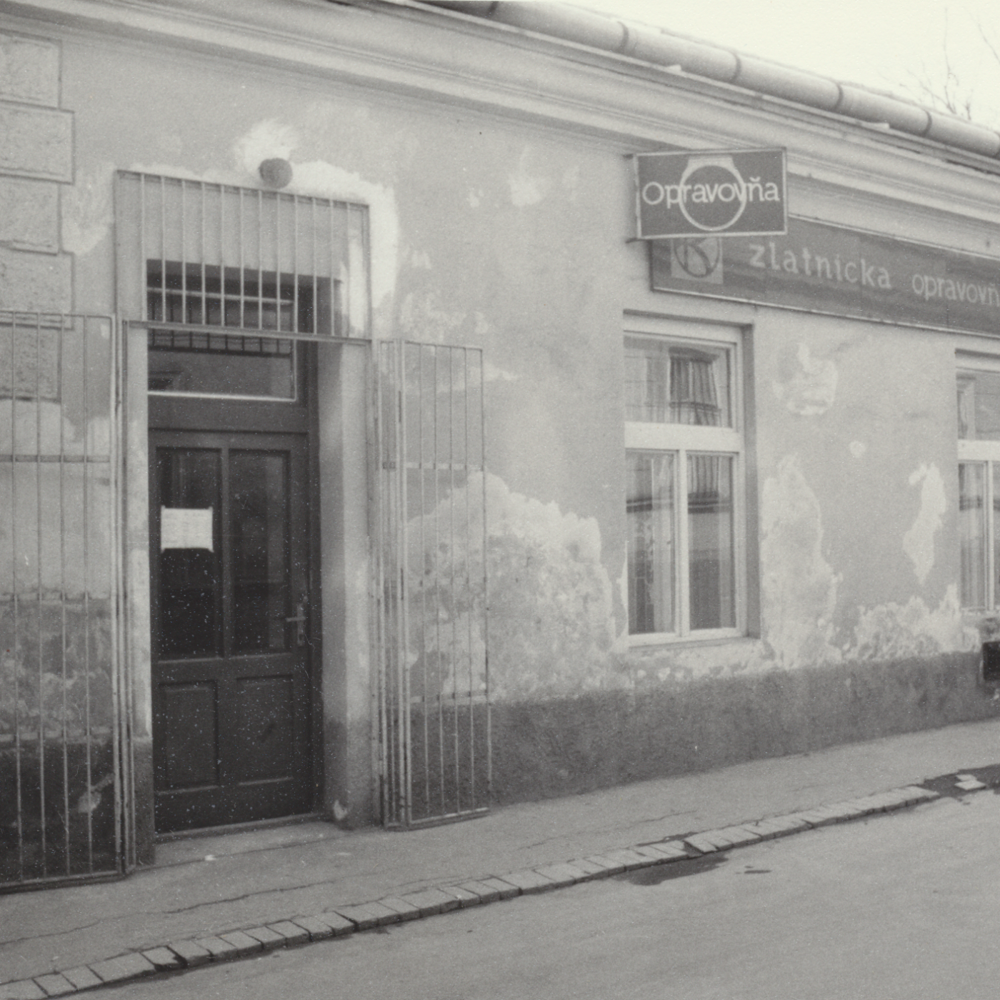 KLENOTY Košice 10, Zlatnícka opravovňa