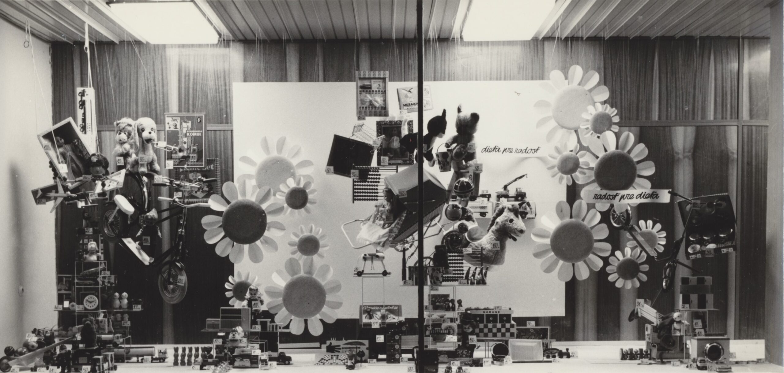 seminár funkčného aranžovania v OD Prior Prievidza 1972